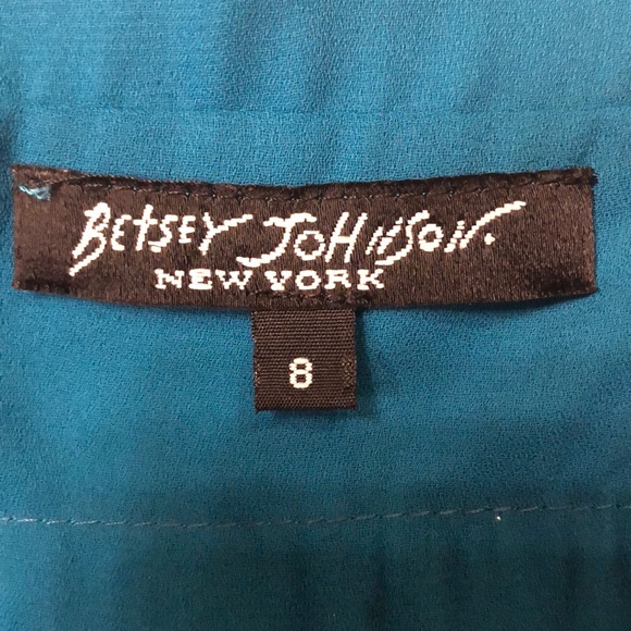 Dress - Picture 3 of 3